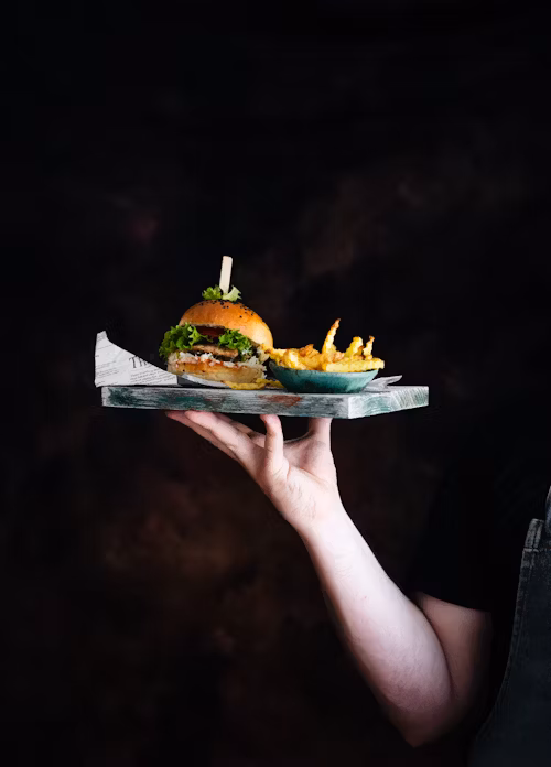 Diner-Style Cheeseburger